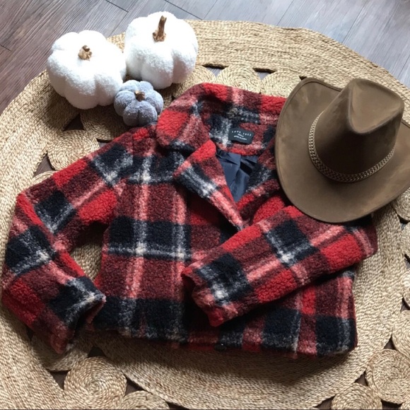 🧸🐻 Super Cute Teddy Coat 🐻🧸 - Picture 2 of 2